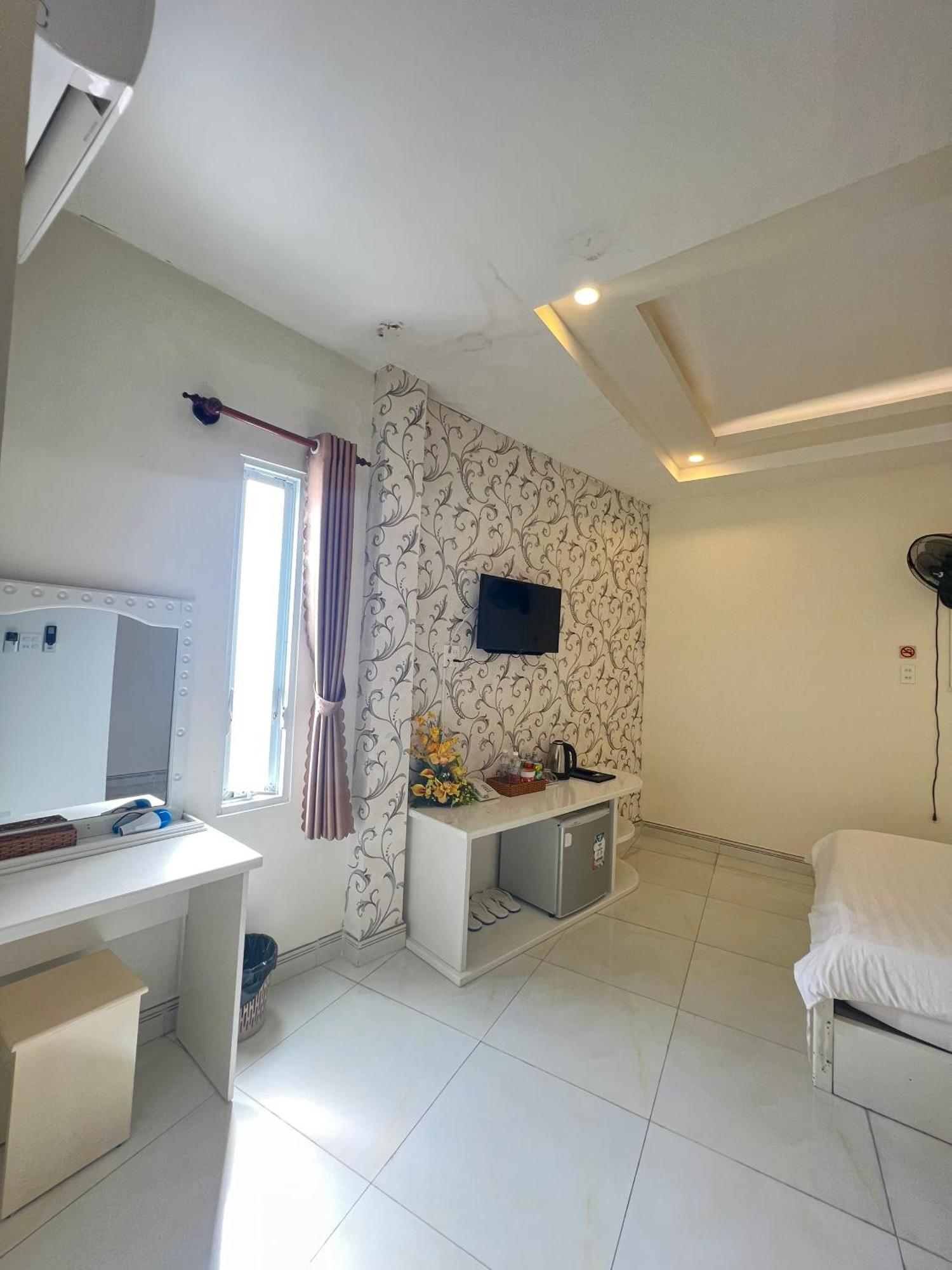 Van Loc Hotel Кантхо Экстерьер фото
